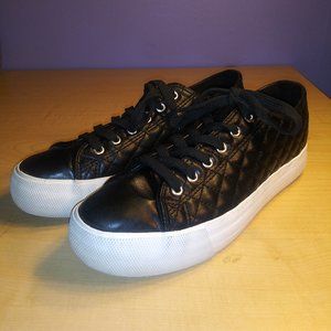 Mudd women's sneakers size 10